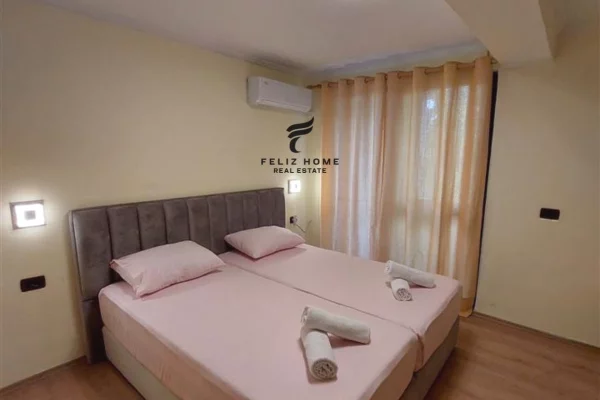 Shtepi ne shitje Apartament ne Tirane, 2+1, Mobilimi E mobiluar, Pagesa 284,000  Euro.