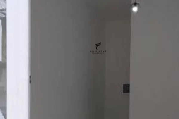 Business Property for Rent 1+1 in Tirana - 40,000 Leke