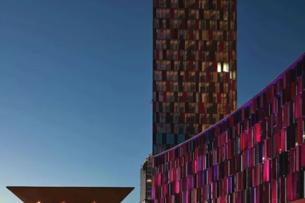 Business Property for Rent 3+1 in Tirana - 6,900 Euro