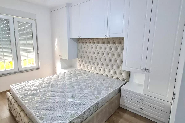 Shtepi me qera 2+1 ne Tirane - 800 Euro