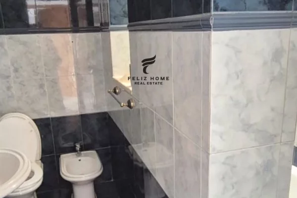 Luxury villas for rent in Tirana 6+1, Emty