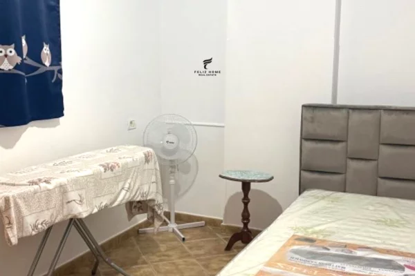 Shtepi me qera Apartament ne Tirane, 2+1, Mobilimi E mobiluar, Pagesa 60,000  Leke.
