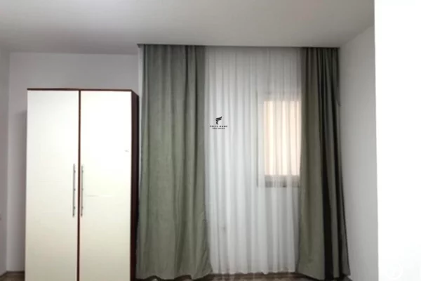 Shtepi me qera 3+1 ne Tirane - 700 Euro