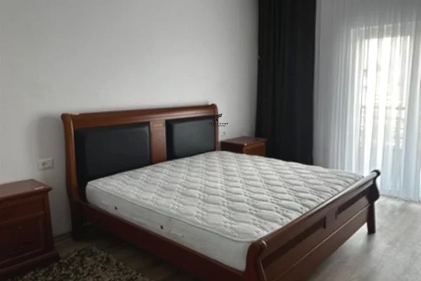 Shtepi me qera 3+1 ne Tirane - 700 Euro