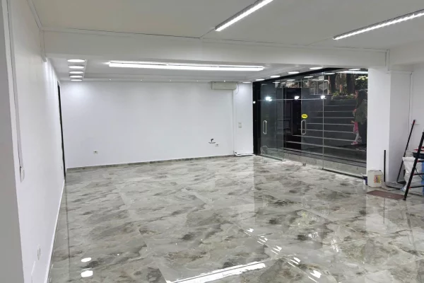 Ambient biznesi ne shitje 1+1 ne Tirane - 850,000 Euro