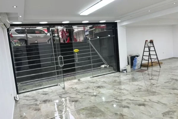 Ambient biznesi ne shitje 1+1 ne Tirane - 850,000 Euro