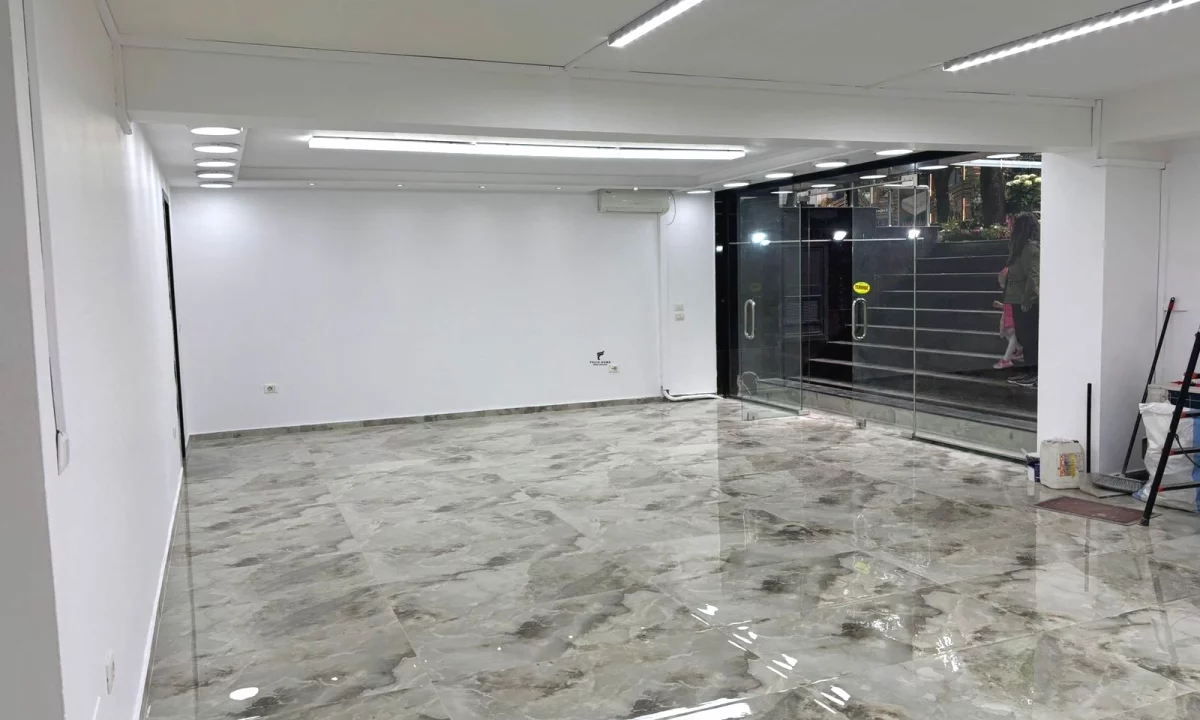 SHITET DYQAN 85 M2 SHESHI WILLSON 850.000 EURO 