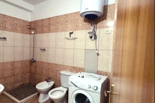 Shtepi me qera Apartament ne Tirane, 2+1, Mobilimi E mobiluar, Pagesa 50,000  Leke.