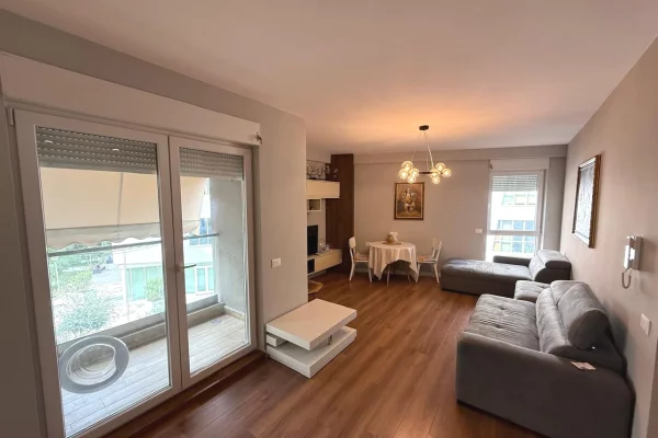 Shtepi ne shitje 1+1 ne Tirane - 170,000 Euro