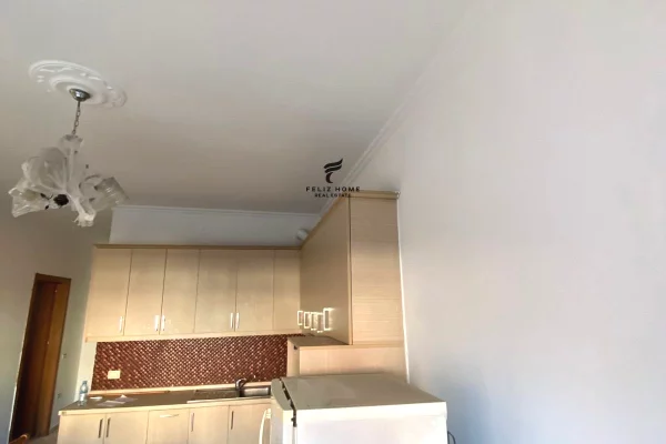 Shtepi me qera 1+1 ne Tirane - 800 Euro