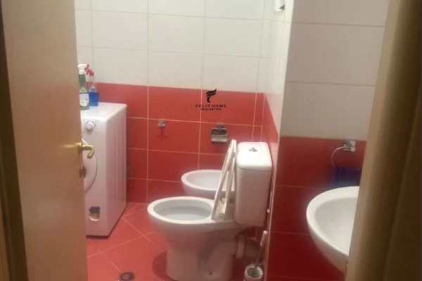 Shtepi me qera 1+1 ne Tirane - 45,000 Leke