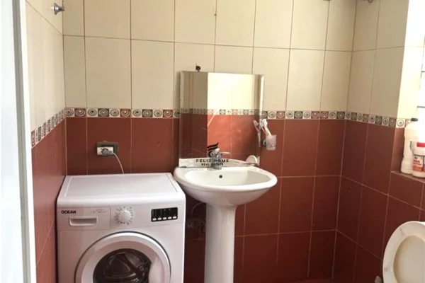 Shtepi me qera Apartament ne Tirane, 1+1, Mobilimi E mobiluar, Pagesa 55,000  Leke.