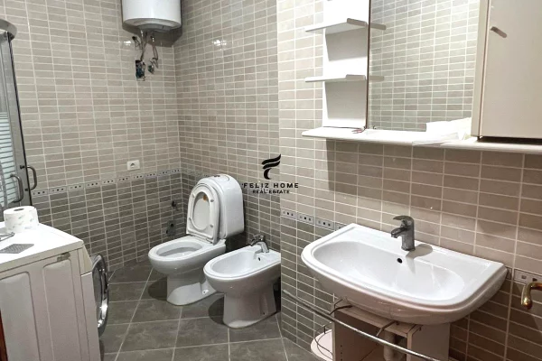 Shtepi ne shitje Apartament ne Tirane, 2+1, Mobilimi E mobiluar, Pagesa 110,000  Euro.