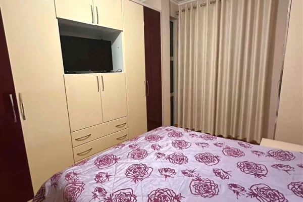 Shtepi me qera Apartament ne Tirane, 2+1, Mobilimi E mobiluar, Pagesa 800  Euro.