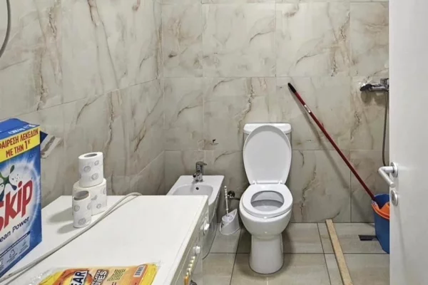 Shtepi me qera Apartament ne Tirane, 1+1, Mobilimi E mobiluar, Pagesa 500  Euro.