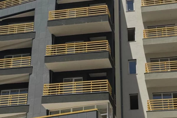 Ambient biznesi ne shitje 3+1 ne Tirane - 1,045,000 Euro