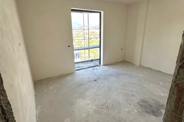 Shtepi ne shitje 1+1 ne Tirane - 73,000 Euro