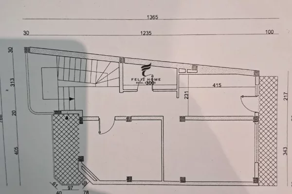 AMBIENT ME QERA 290 M2 RRUGA MYSLYM SHYRI 400.000 LEKE