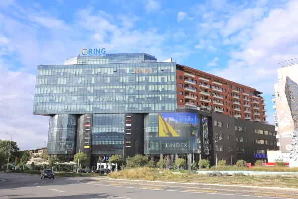 Business Property for Rent 3+1 in Tirana - 900 Euro