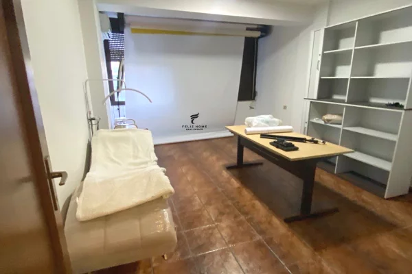 Business Property for Rent 3+1 in Tirana - 800 Euro