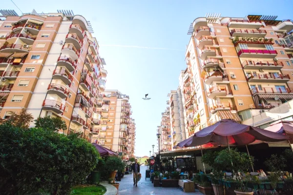 Ambient biznesi ne shitje 1+1 ne Tirane - 270,000 Euro
