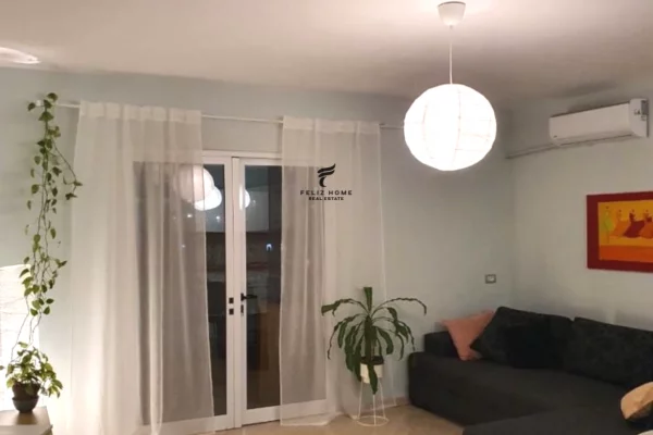 Shtepi me qera 2+1 ne Tirane - 55,000 Euro