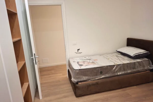 Shtepi me qera Apartament ne Tirane, 3+1, Mobilimi E mobiluar, Pagesa 1,100  Euro.