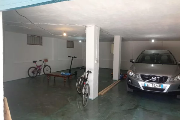 Business Property for Rent 3+1 in Tirana - 500 Euro