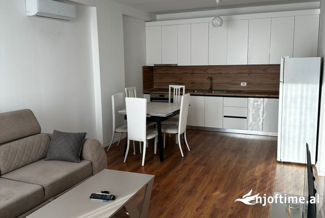 Shtepi me qera 2+1 ne Tirane - 600 Euro
