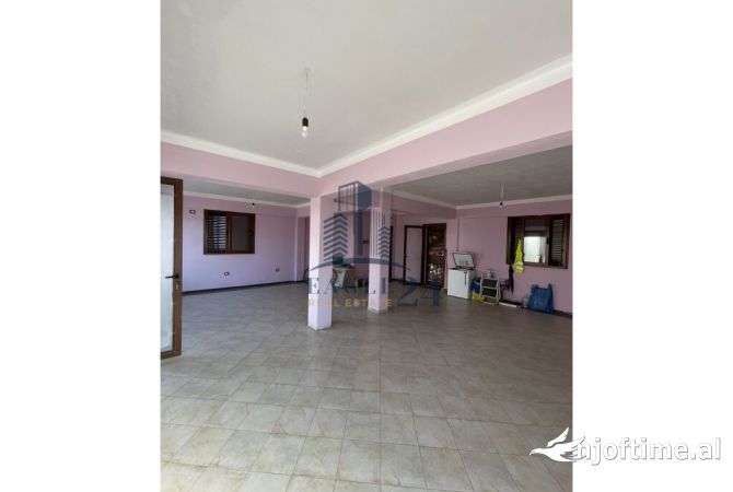 Ambient biznesi me qera 1+1 ne Tirane - 500 Euro