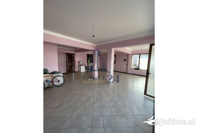 Ambient biznesi me qera 1+1 ne Tirane - 500 Euro