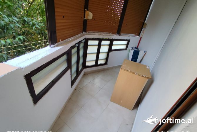 Shtepi ne shitje Apartament ne Tirane, 1+1, Mobilimi E mobiluar, Pagesa 104,000  Euro.