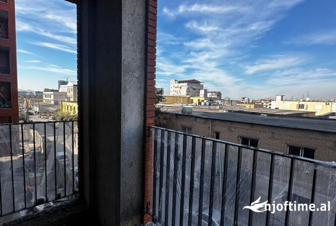 Shtepi ne shitje 1+1 ne Tirane - 105,000 Euro