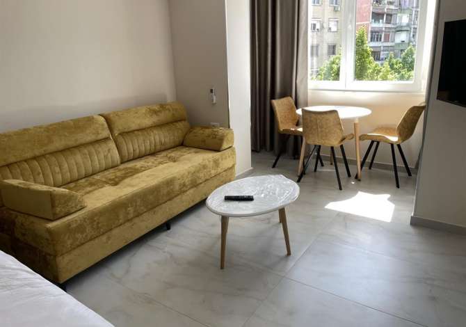 Shtepi me qera Garsoniere ne Tirane - 450 Euro