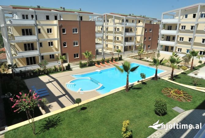 Shtepi me qera 3+1 ne Tirane - 1,200 Euro