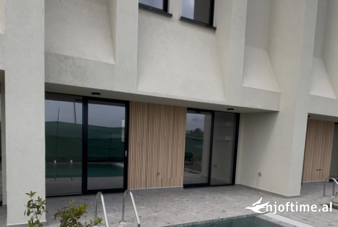 Shtepi ne shitje Shtepi Private ne Durres, 3+1, Mobilimi E mobiluar, Pagesa 350,000  Euro.
