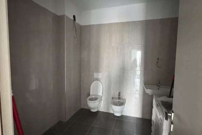 Shtepi me qera Apartament ne Tirane, 2+1, Mobilimi E mobiluar, Pagesa 500  Euro.