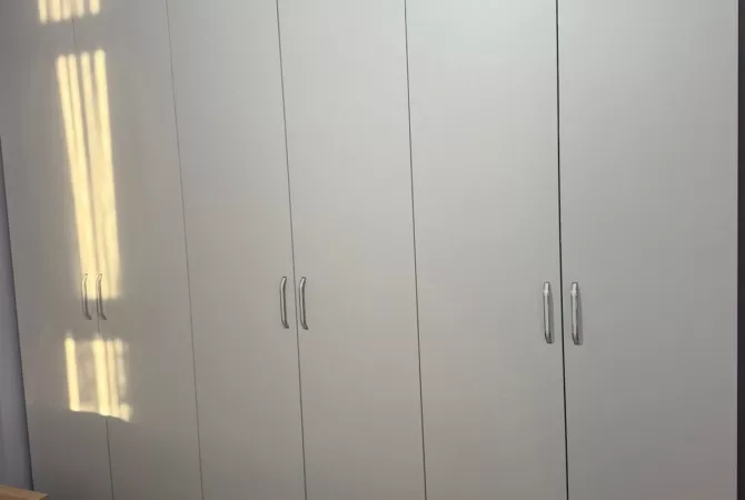 Shtepi me qera Apartament ne Tirane, 2+1, Mobilimi E mobiluar, Pagesa 650  Euro.