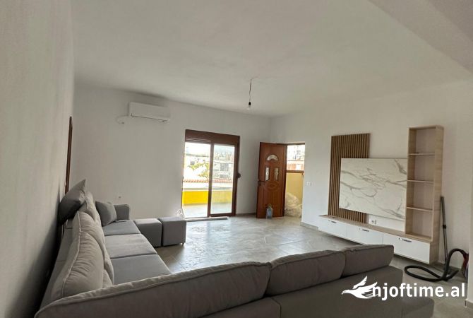 Shtepi me qera 3+1 ne Tirane - 600 Euro