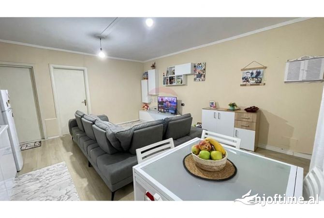 Shtepi me qera 1+1 ne Tirane - 450 Euro