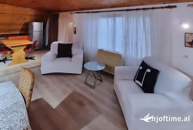 Shtepi me qera 2+1 ne Tirane - 450 Euro