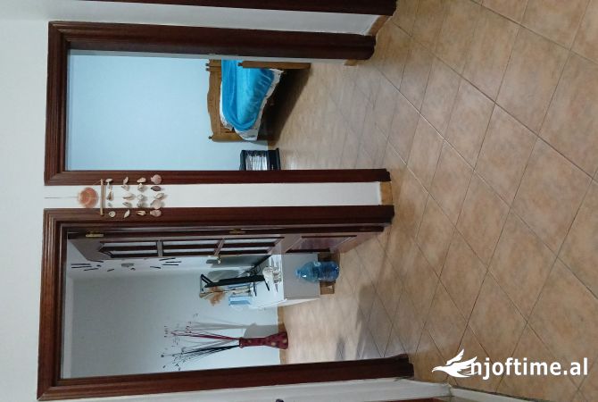 Shtepi me qera 2+1 ne Tirane - 500 Euro