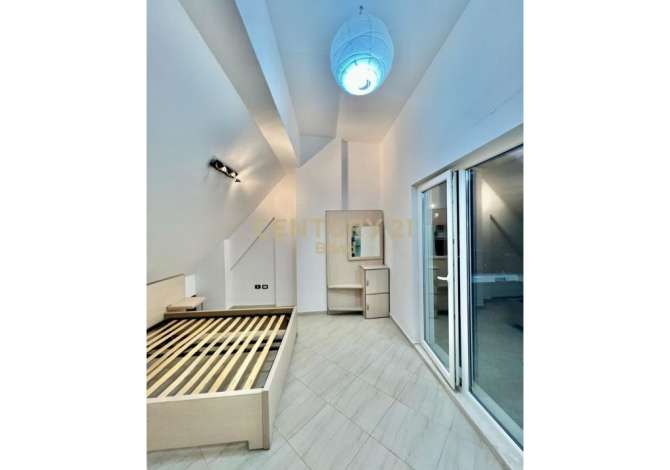 Shtepi ne shitje Apartament ne Tirane, 2+1, Mobilimi Bosh, pa mobiluar, Pagesa 2,950,000  Euro.