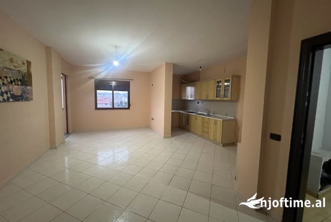Shtepi ne shitje 1+1 ne Tirane - 105,000 Euro