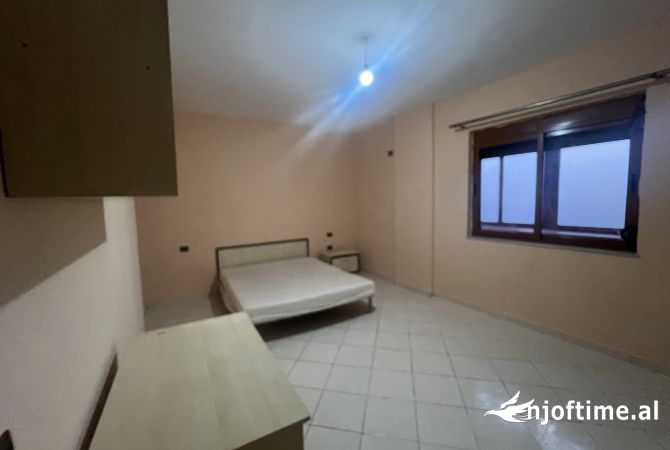 Shtepi ne shitje 1+1 ne Tirane - 105,000 Euro