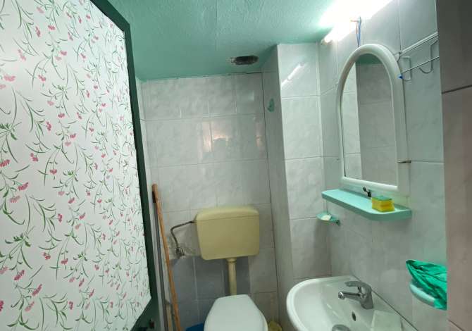 Ambiente Commerciale in Vendita 1+1 a Durazzo - 37,000 Euro