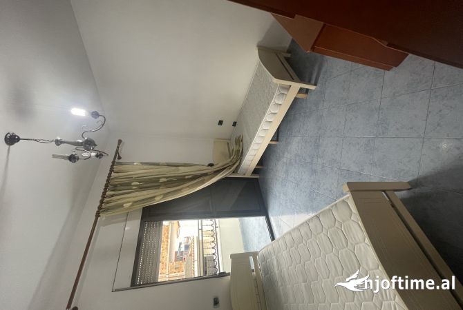 Shtepi me qera 2+1 ne Tirane - 170 Euro