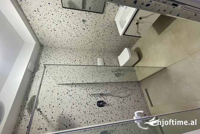 Shtepi me qera 1+1 ne Tirane - 35,000 Leke