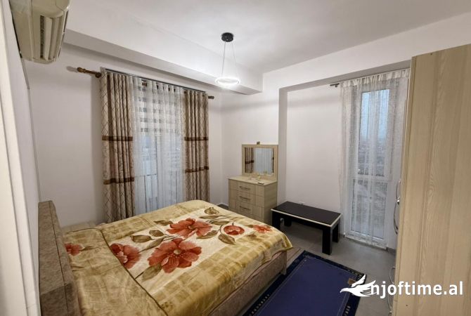 Shtepi me qera 2+1 ne Tirane - 450 Euro