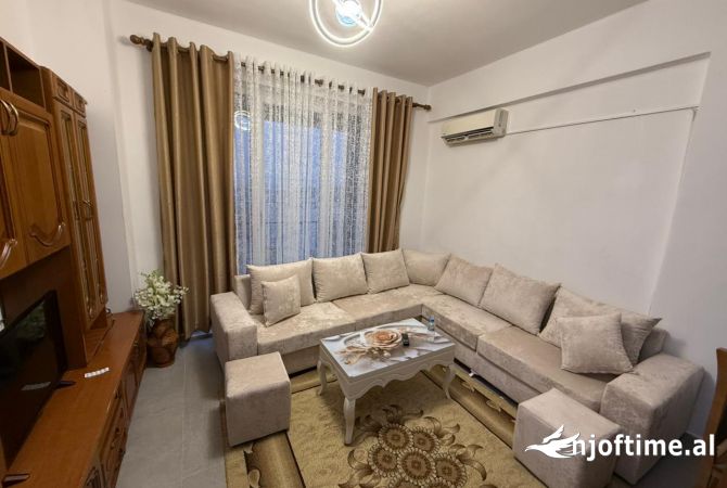 Shtepi me qera 2+1 ne Tirane - 450 Euro